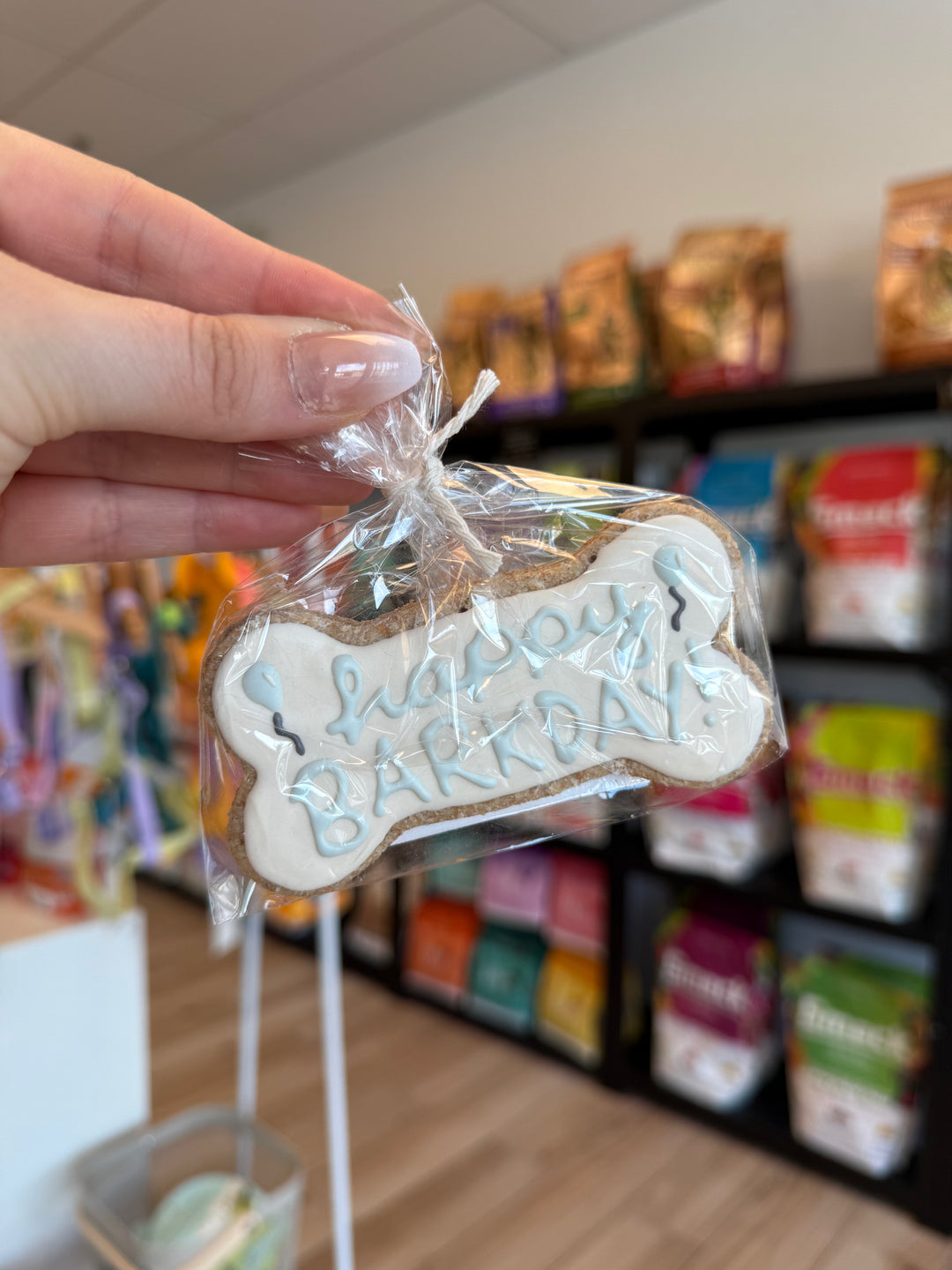 Bakery Table: Single Cookie - Happy Barkday (blue)