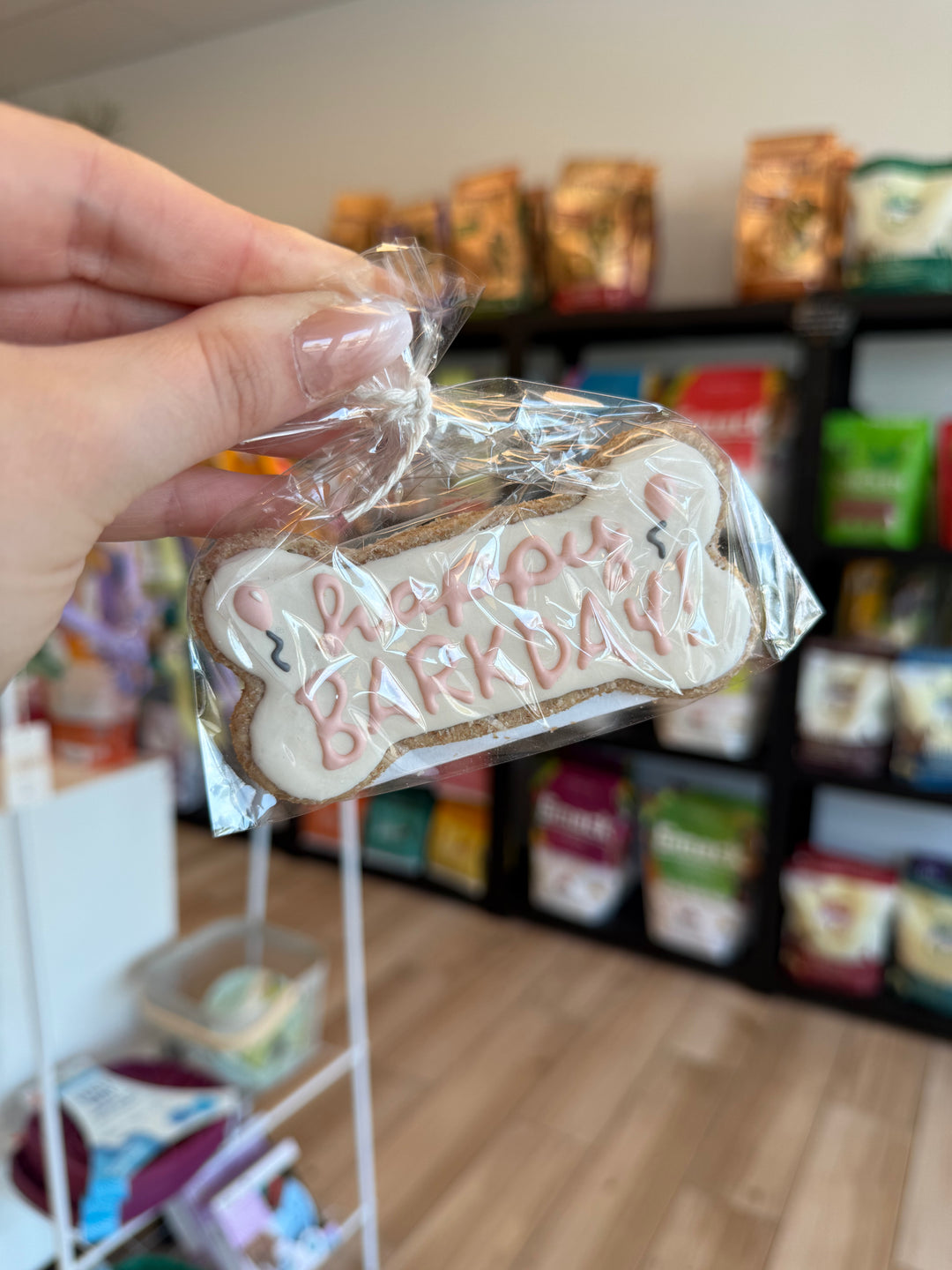 Bakery Table: Single Cookie - Happy Barkday (pink)