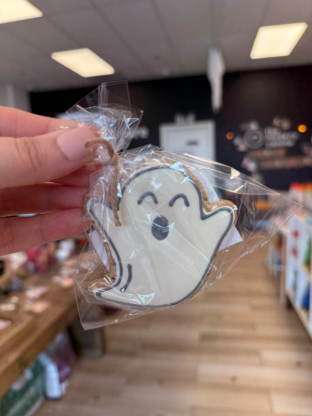 Bakery Table: Single Cookie - Ghost
